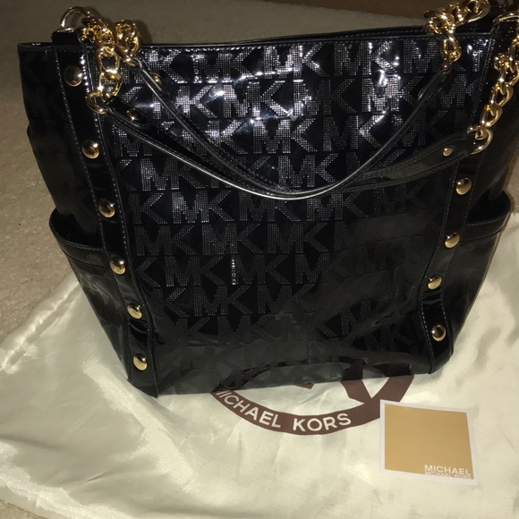 24 hr sale 🔥 🚨🔥Mint condition ⭐️Michael⭐️Kors black  Metallic Bag - Picture 3 of 4